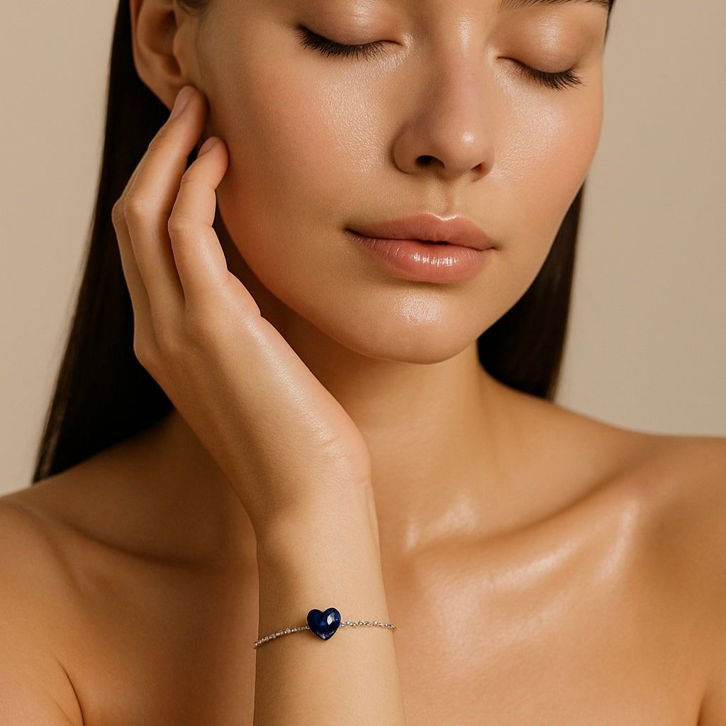 Minimal Heart Chain – Silver Bracelet