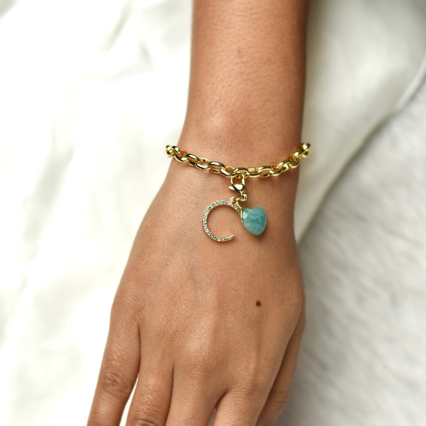 Chain Style Heart + Moon Detachable Charm Bracelet - TheMangoChutneyShop