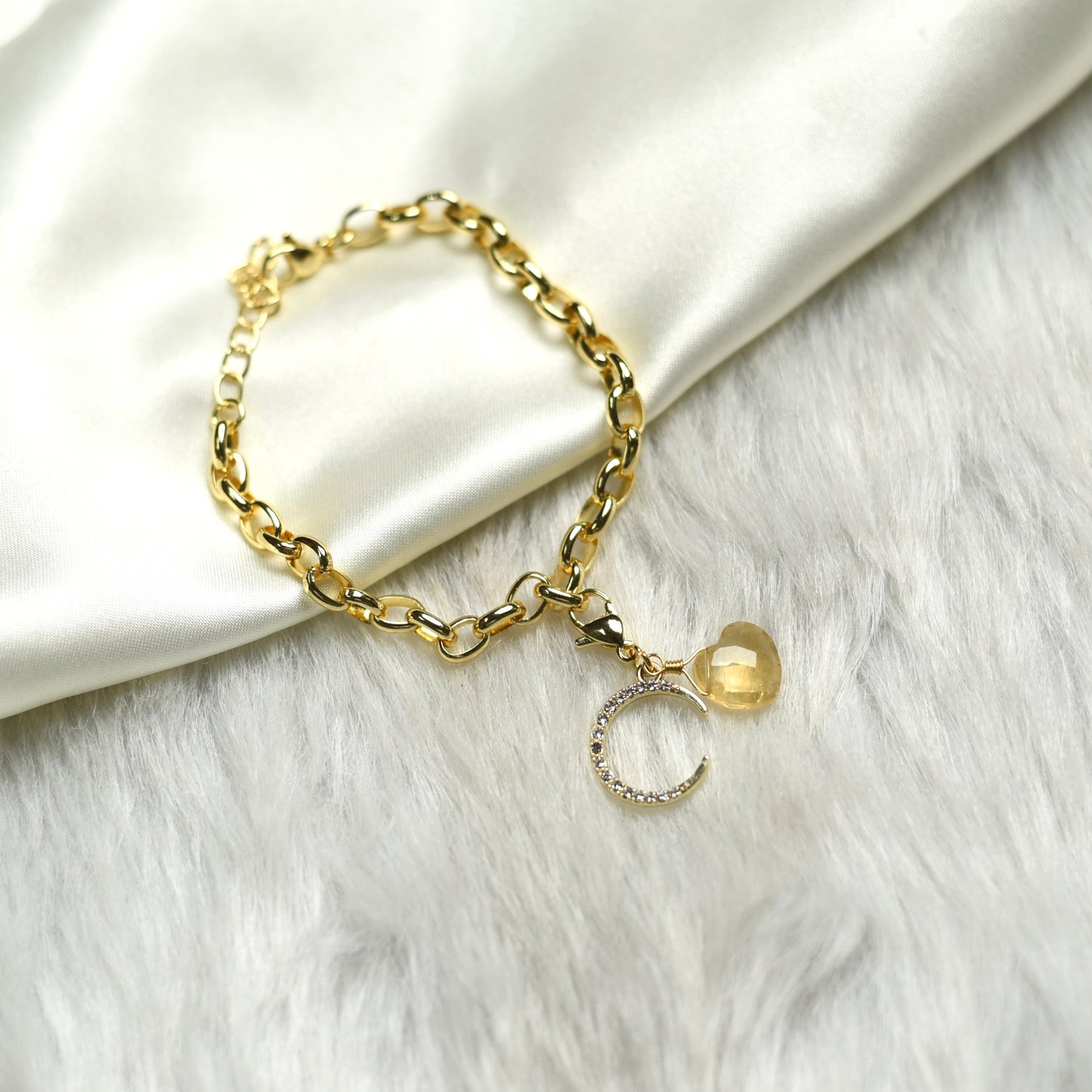 Chain Style Heart + Moon Detachable Charm Bracelet - TheMangoChutneyShop